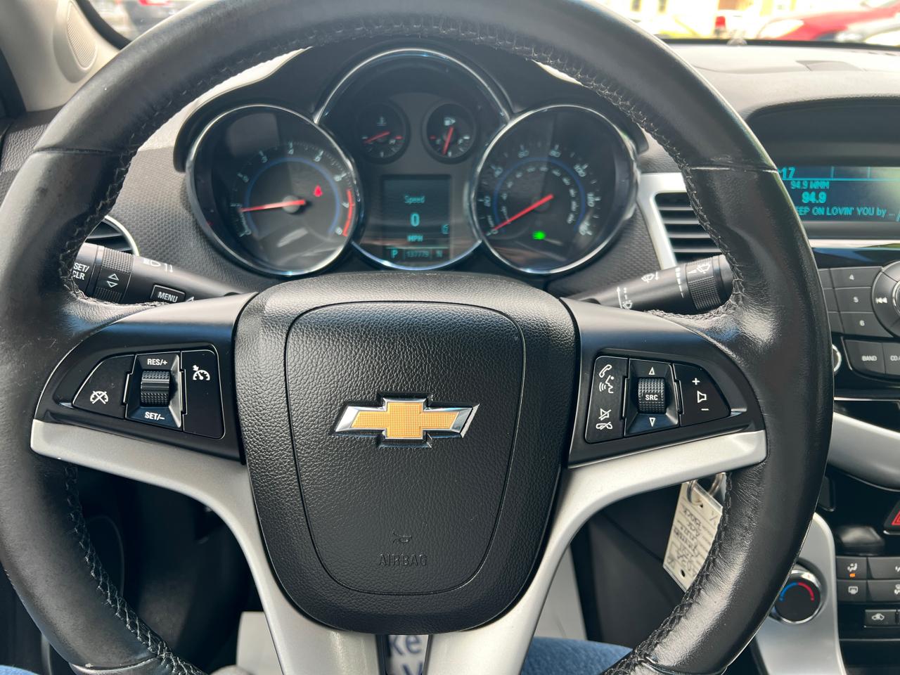 Chevrolet Cruze 4dr Sdn LT w/1LT 2011
