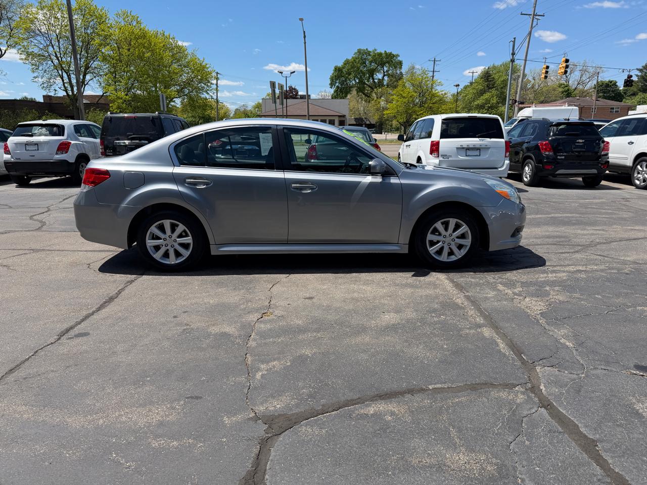 Subaru Legacy 4dr Sdn H4 Auto 2.5i Prem AWP 2011