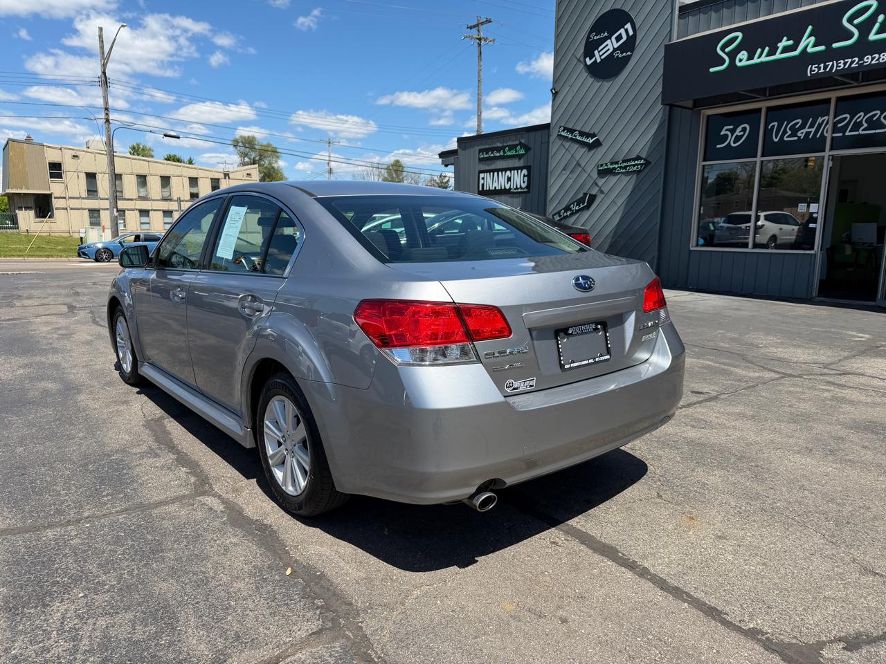 Subaru Legacy 4dr Sdn H4 Auto 2.5i Prem AWP 2011