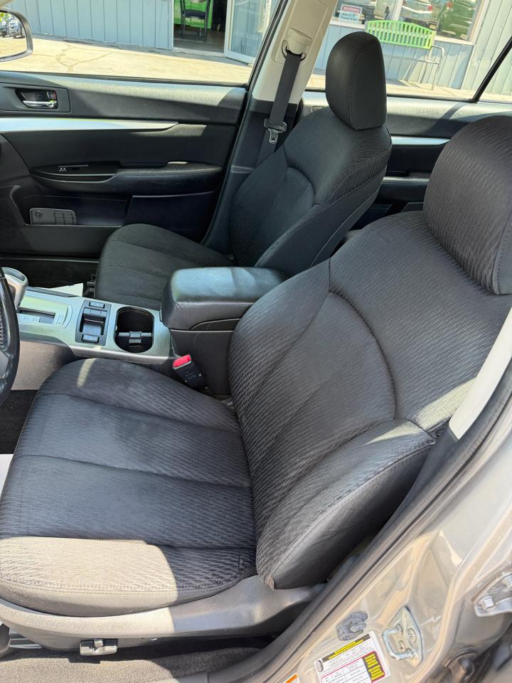 Subaru Legacy 4dr Sdn H4 Auto 2.5i Prem AWP 2011