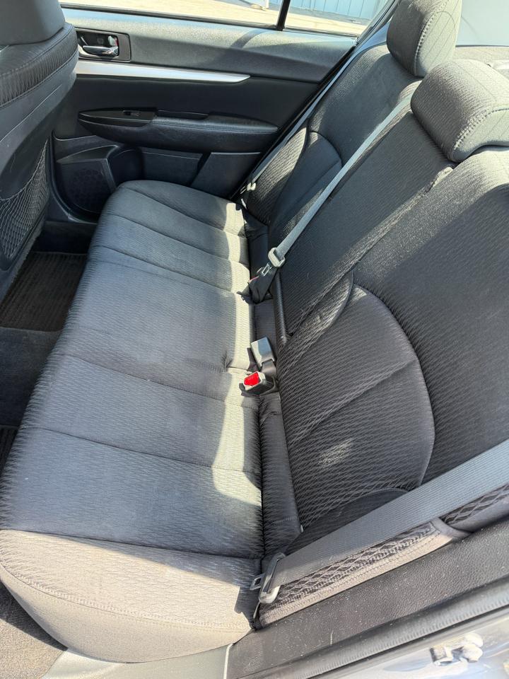 Subaru Legacy 4dr Sdn H4 Auto 2.5i Prem AWP 2011