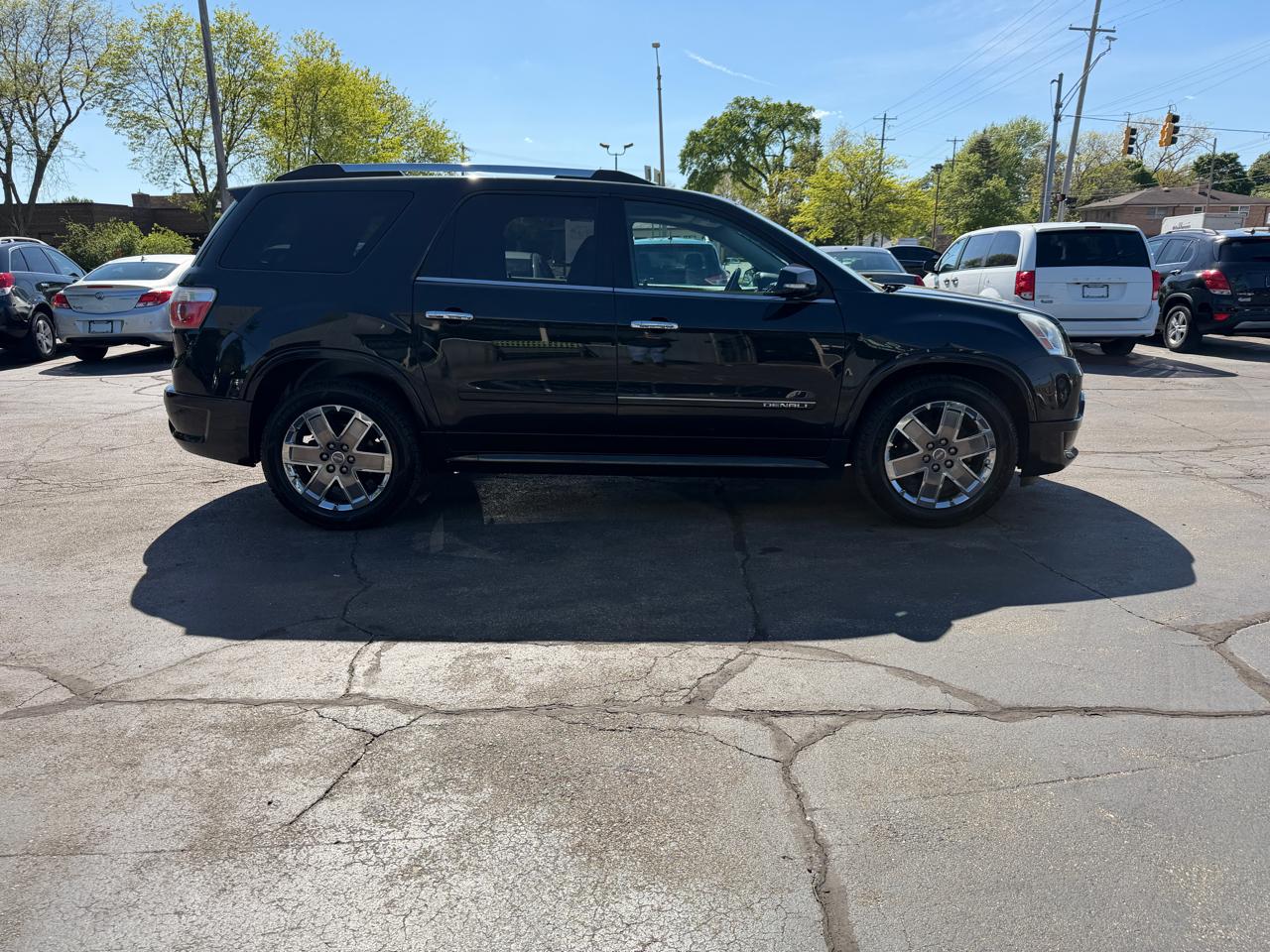 GMC Acadia FWD 4dr Denali 2012
