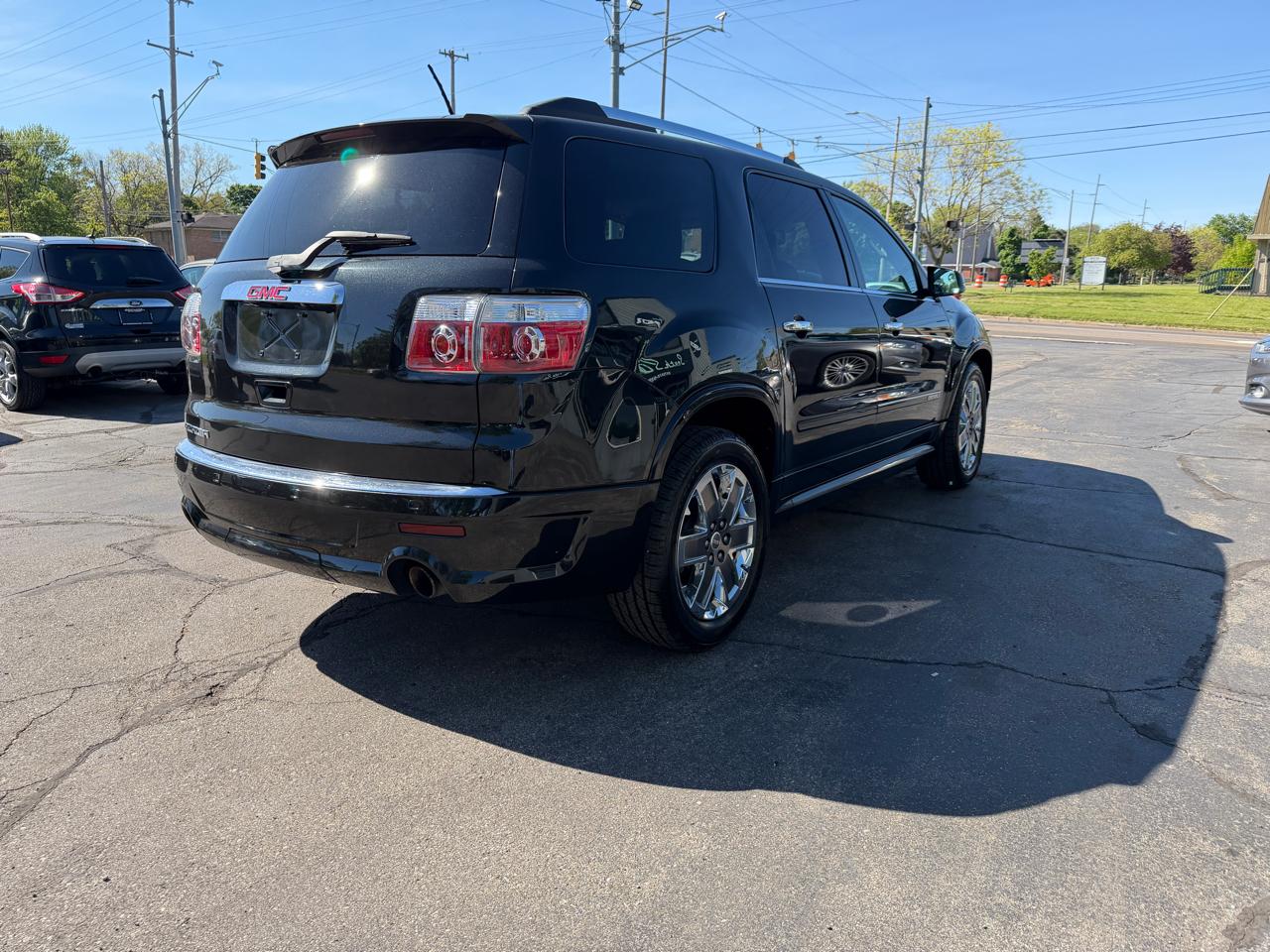 GMC Acadia FWD 4dr Denali 2012