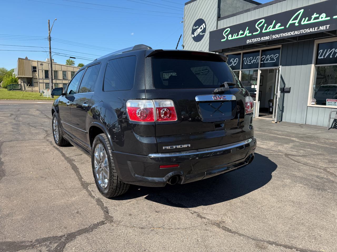 GMC Acadia FWD 4dr Denali 2012