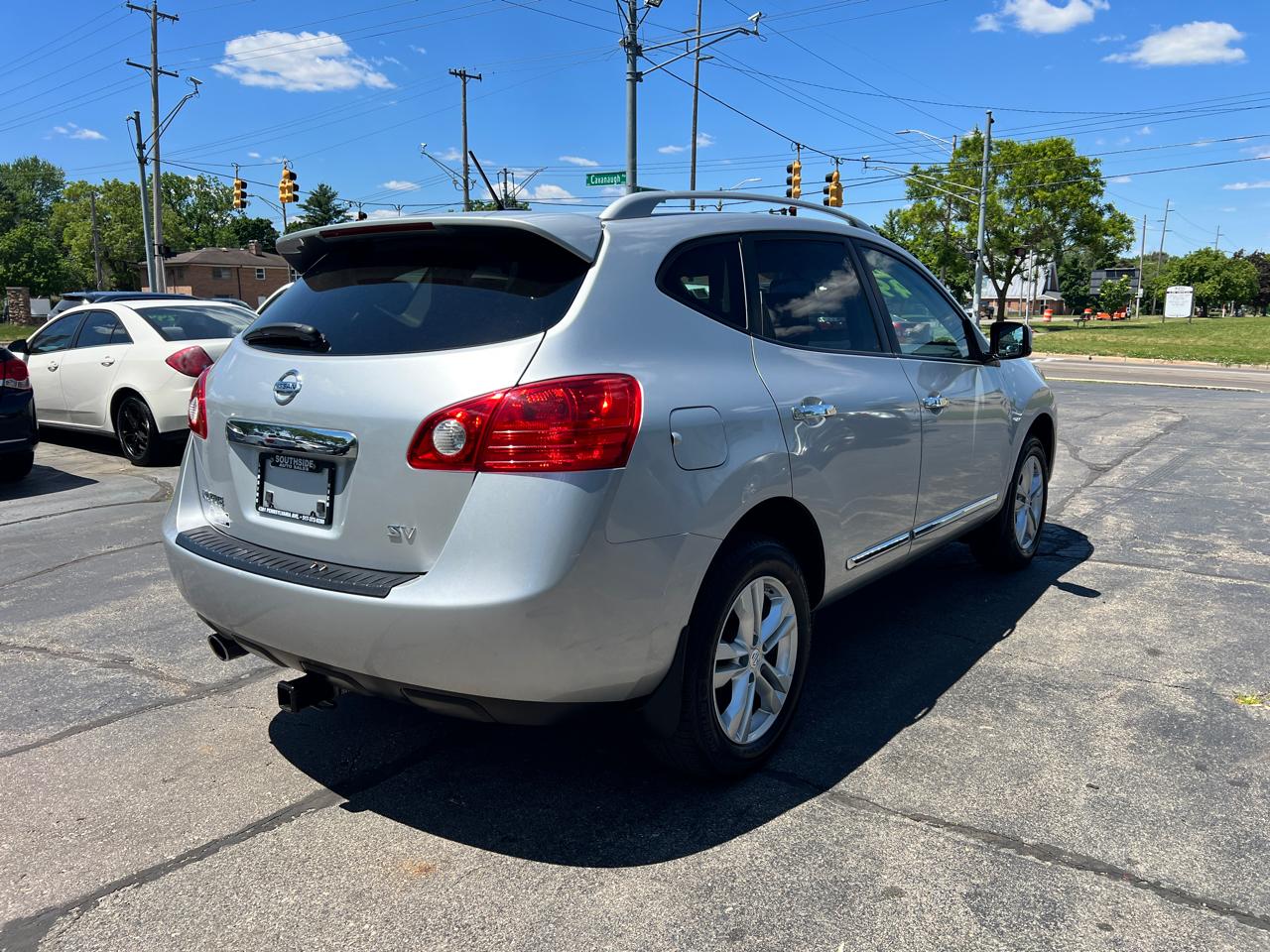 Nissan Rogue FWD 4dr SV 2012