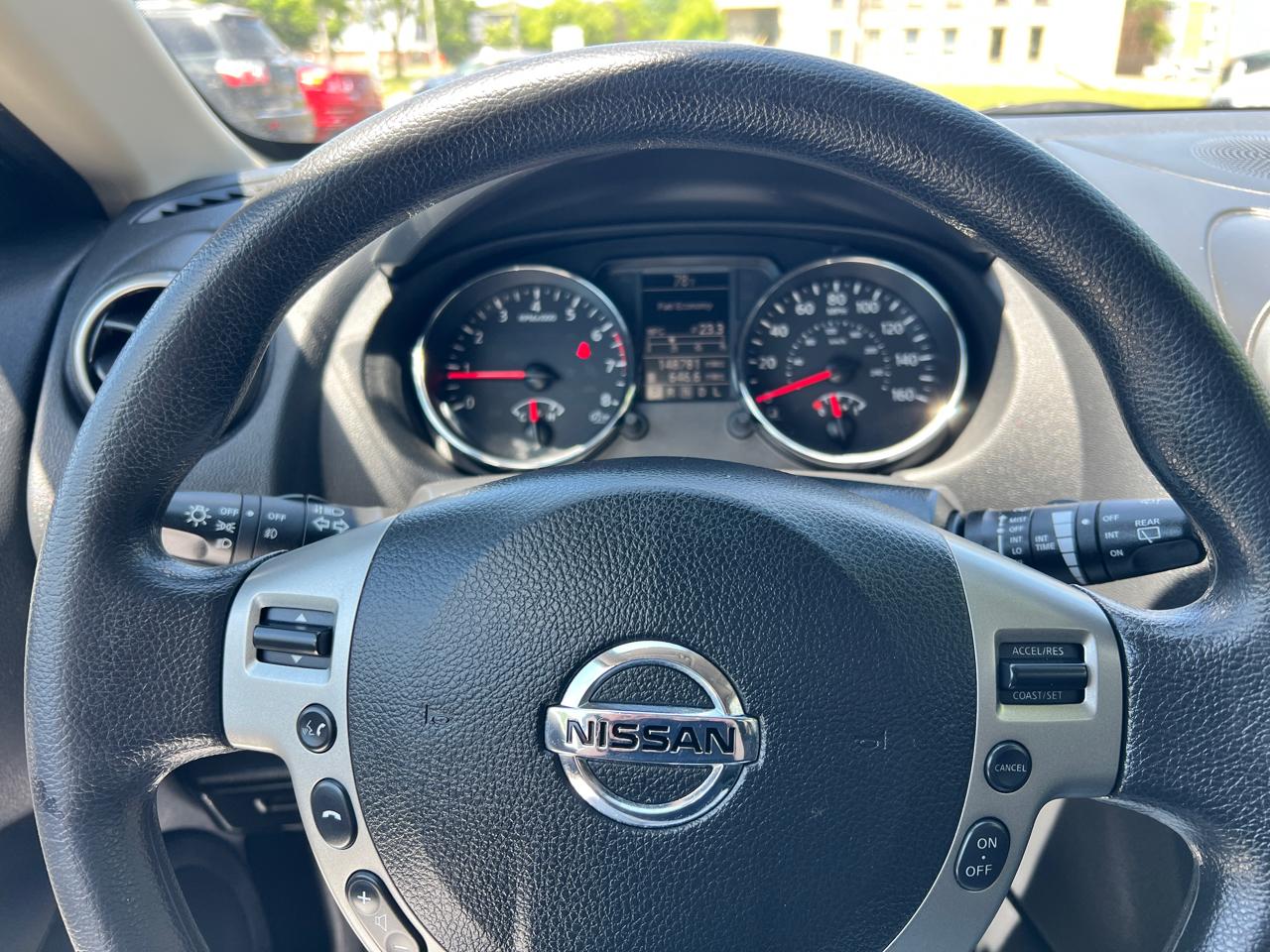 Nissan Rogue FWD 4dr SV 2012