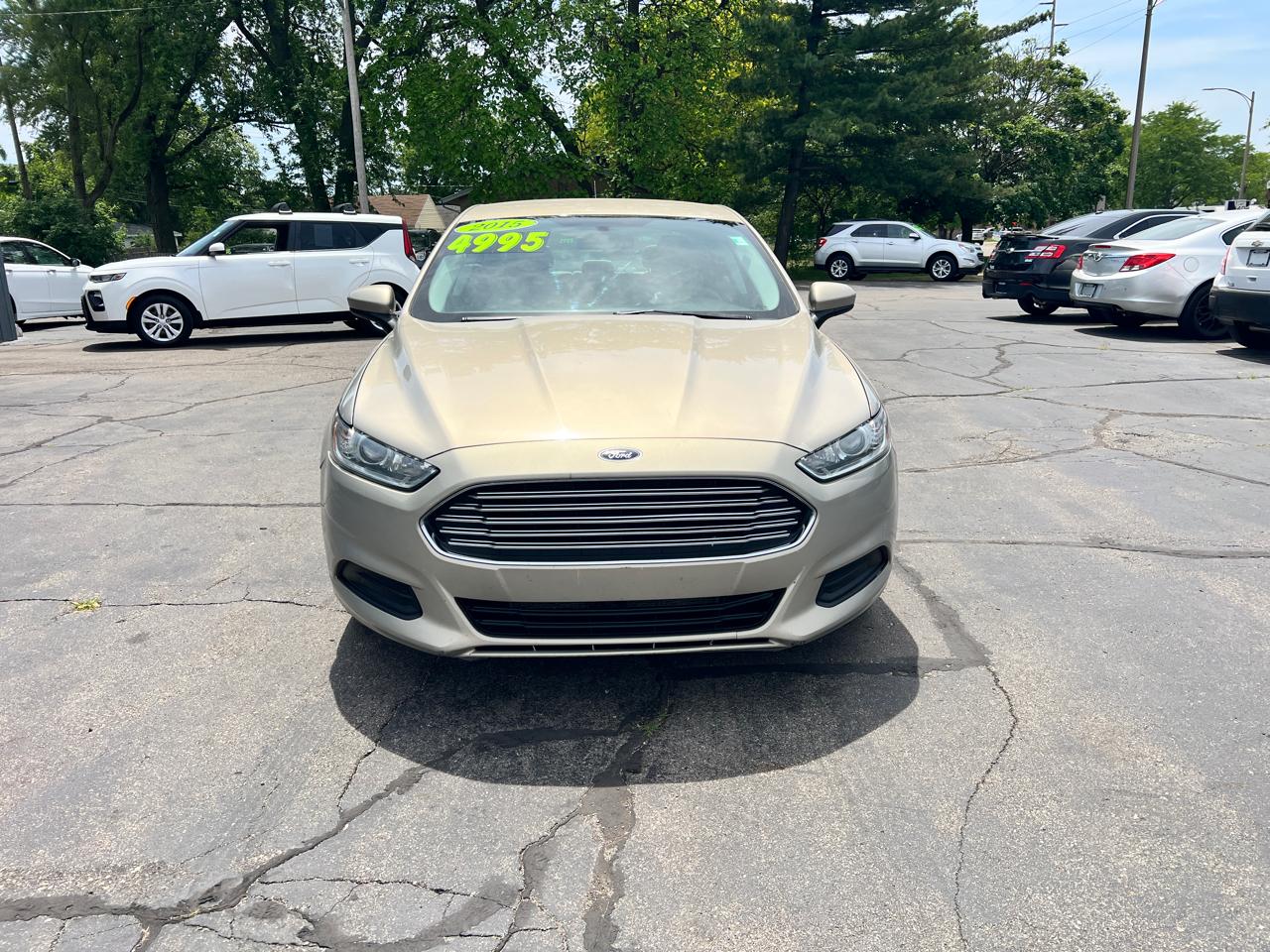 Ford Fusion 4dr Sdn S FWD 2015