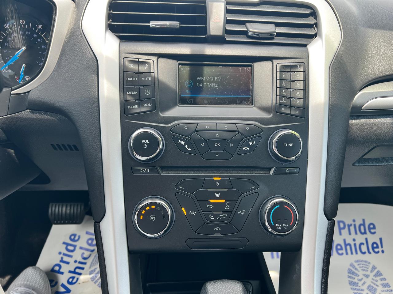 Ford Fusion 4dr Sdn S FWD 2015