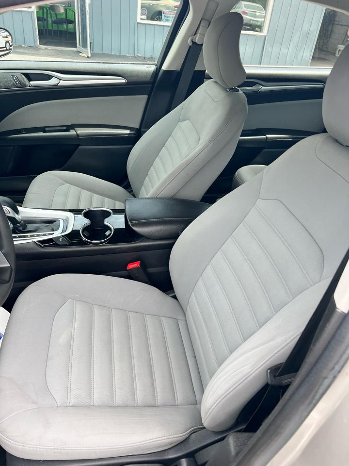 Ford Fusion 4dr Sdn S FWD 2015