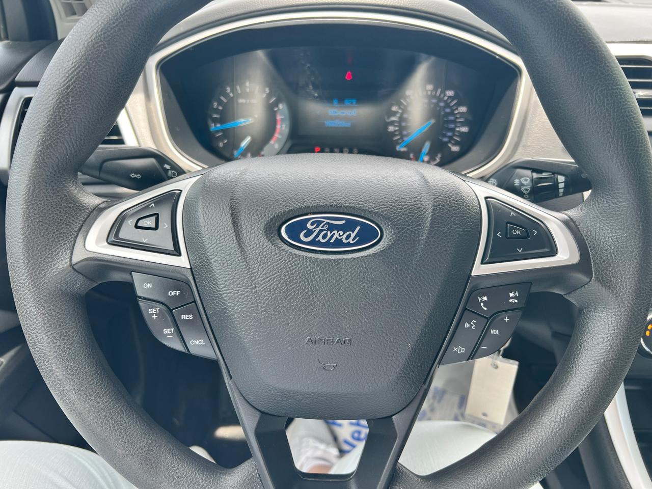 Ford Fusion 4dr Sdn S FWD 2015
