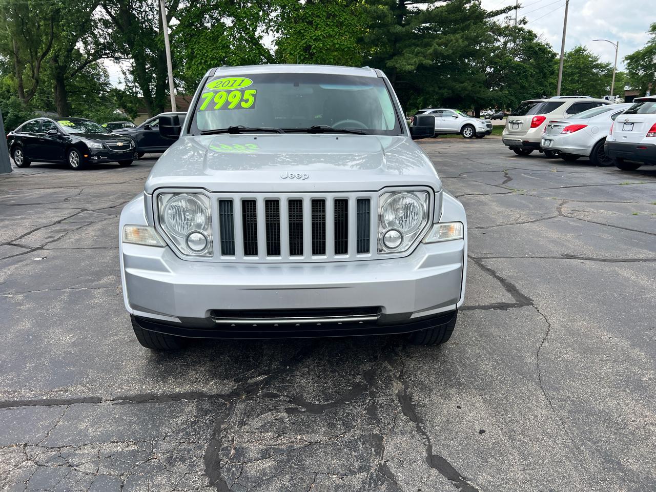 Jeep Liberty 4WD 4dr Sport 2011