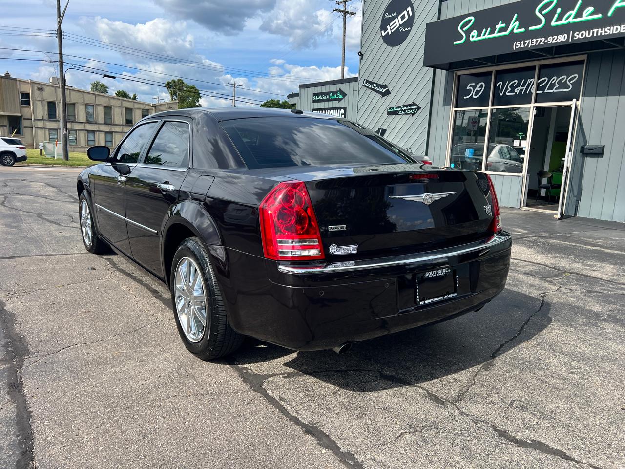 Chrysler 300 4dr Sdn 300C AWD 2010