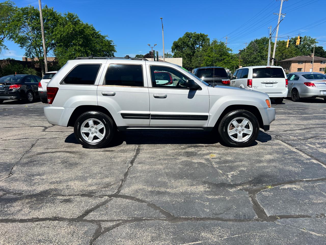 Jeep Grand Cherokee 4dr Laredo 4WD 2006