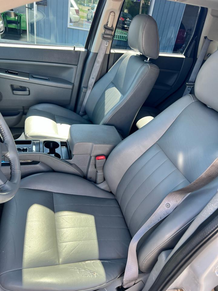 Jeep Grand Cherokee 4dr Laredo 4WD 2006