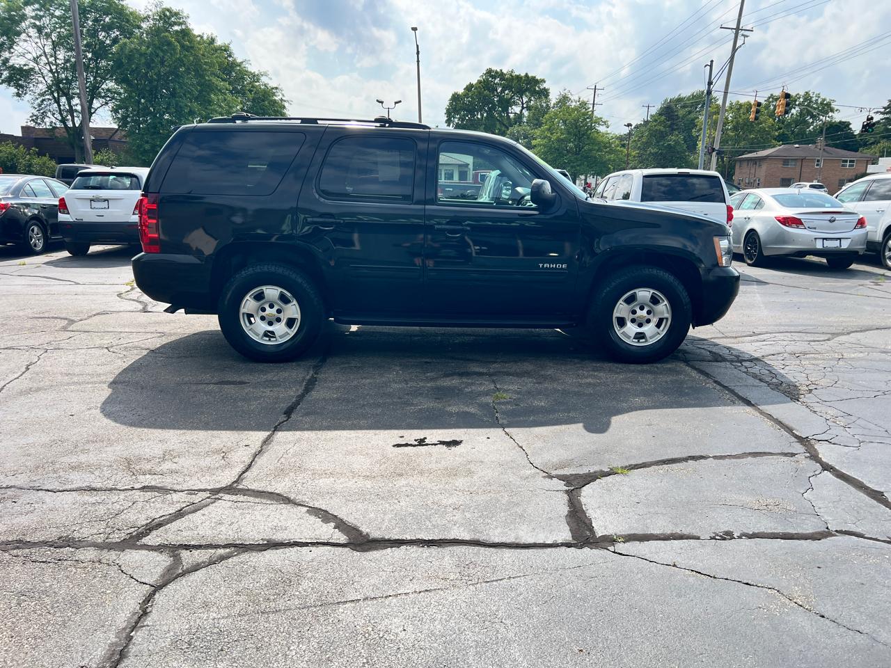 Chevrolet Tahoe 2WD 4dr 1500 LS 2013