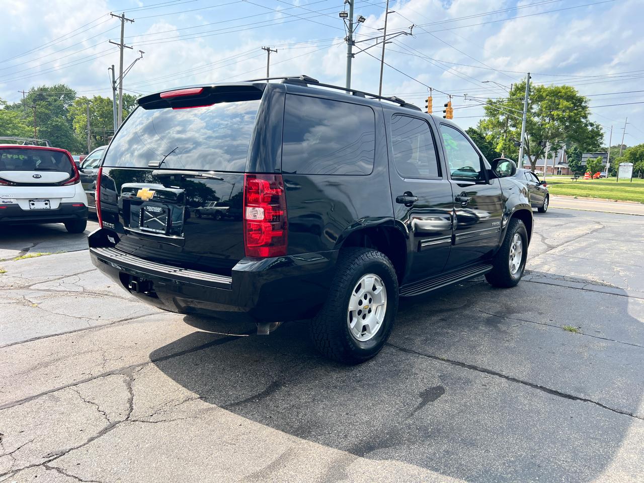 Chevrolet Tahoe 2WD 4dr 1500 LS 2013