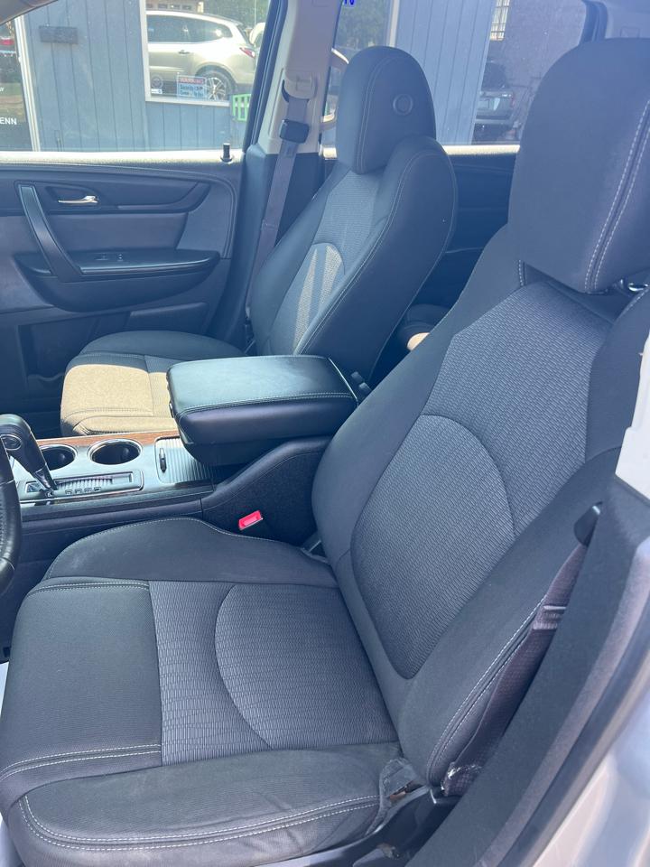 Chevrolet Traverse AWD 4dr LT w/1LT 2015