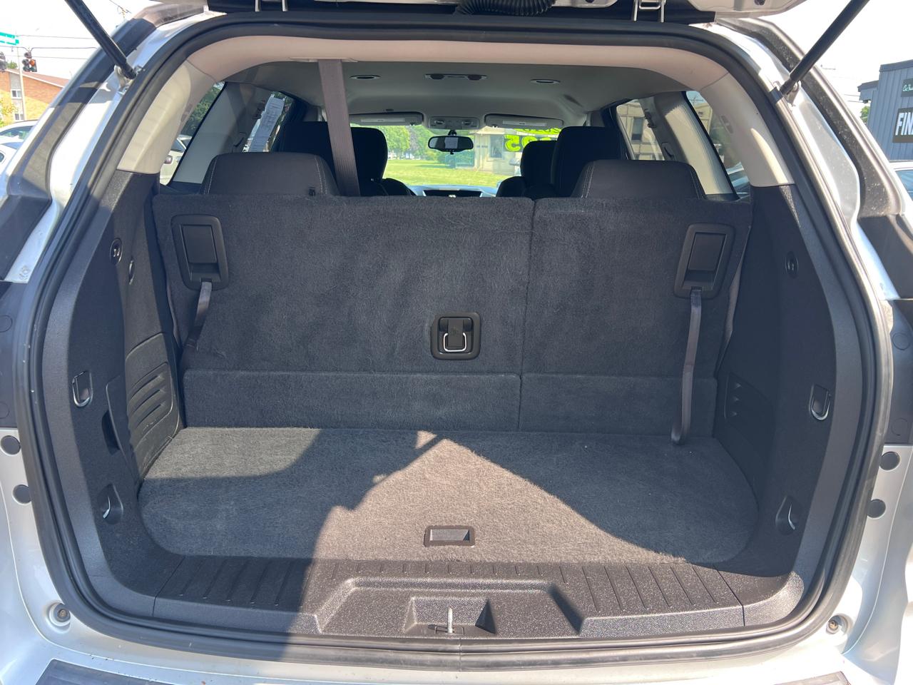 Chevrolet Traverse AWD 4dr LT w/1LT 2015