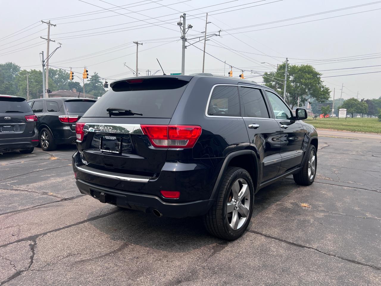 Jeep Grand Cherokee 4WD 4dr Overland 2011