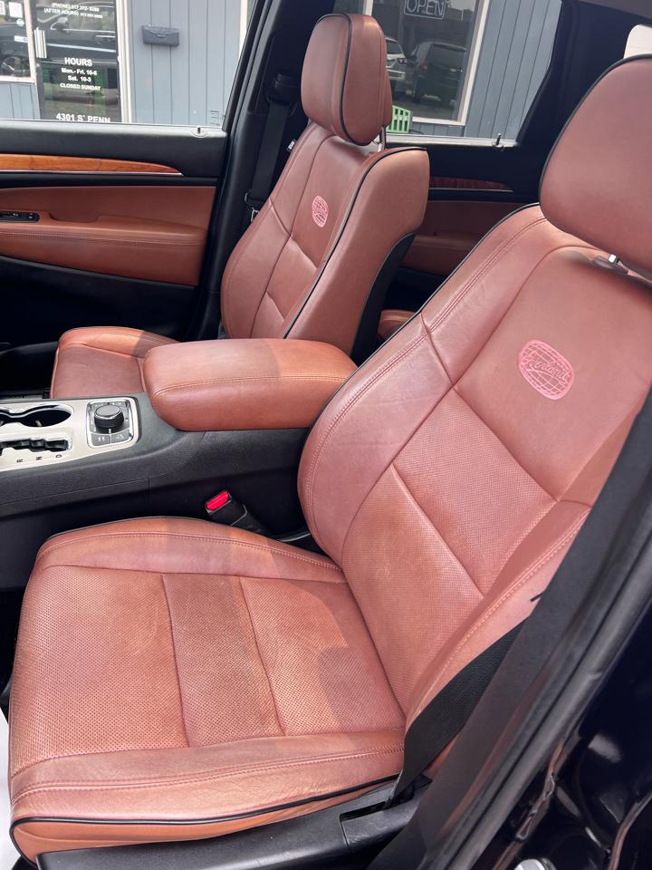 Jeep Grand Cherokee 4WD 4dr Overland 2011