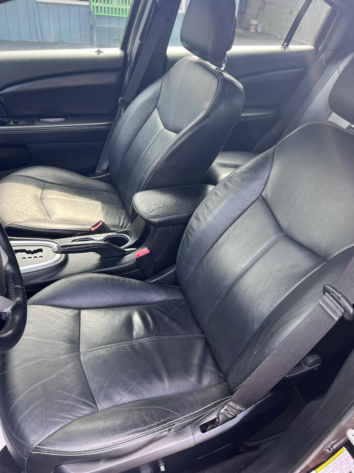 Chrysler 200 4dr Sdn Limited 2013
