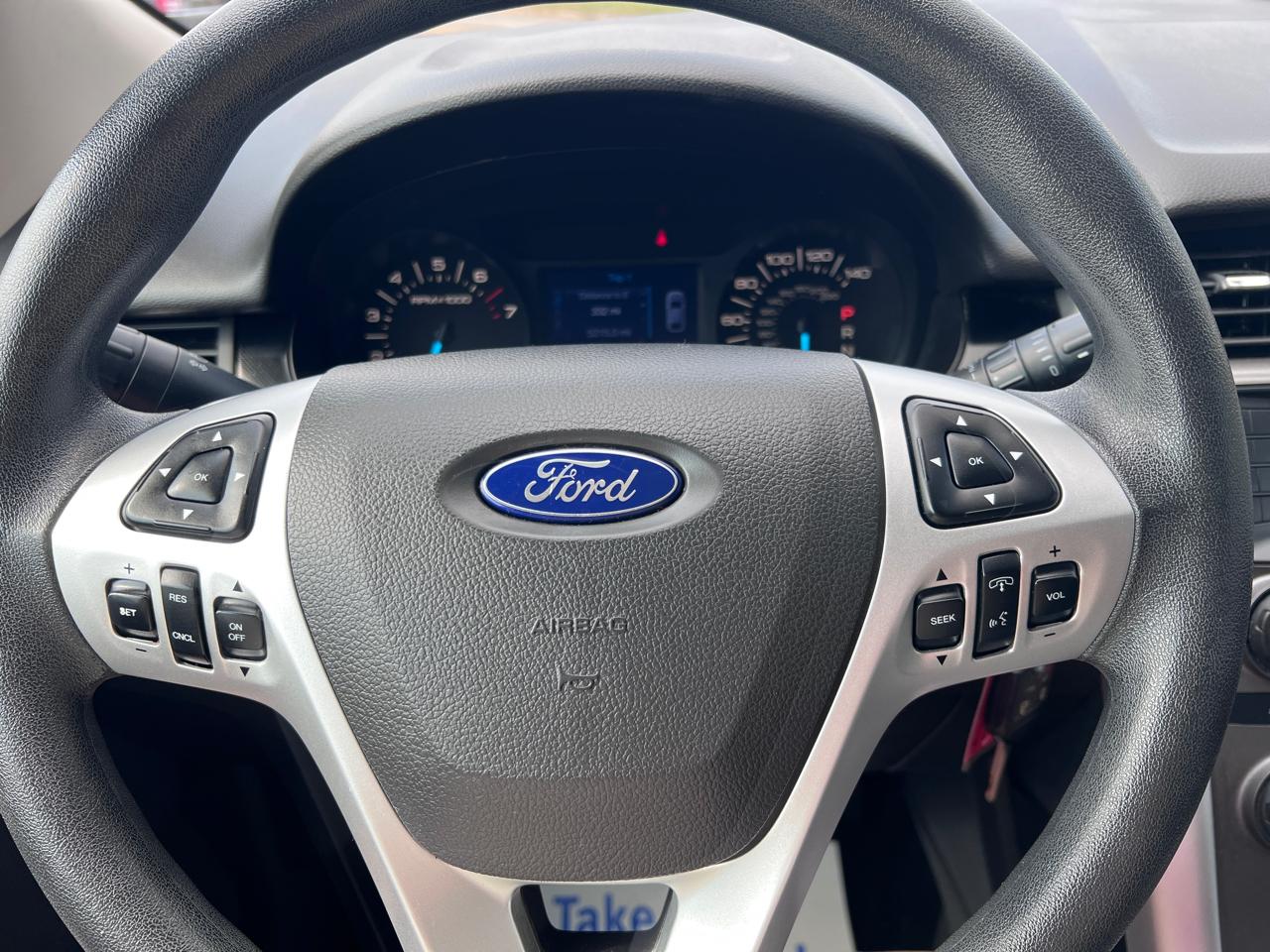 Ford Edge 4dr SE FWD 2013
