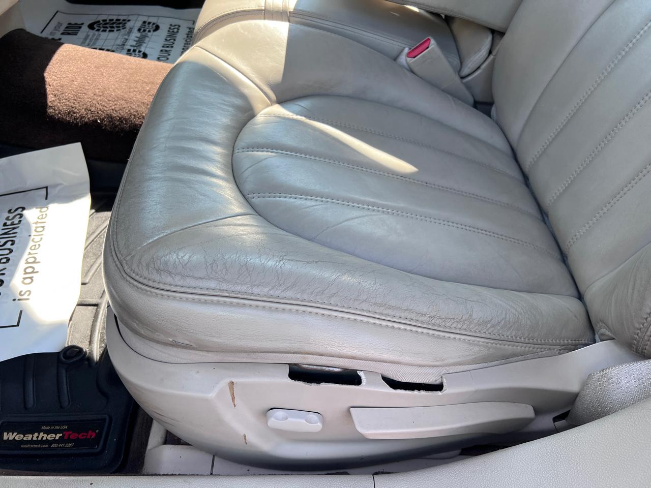 Buick Lucerne 4dr Sdn V6 CXL 2008