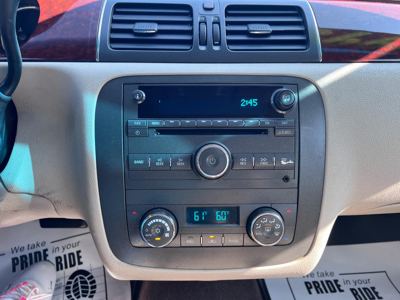 Buick Lucerne 4dr Sdn V6 CXL 2008
