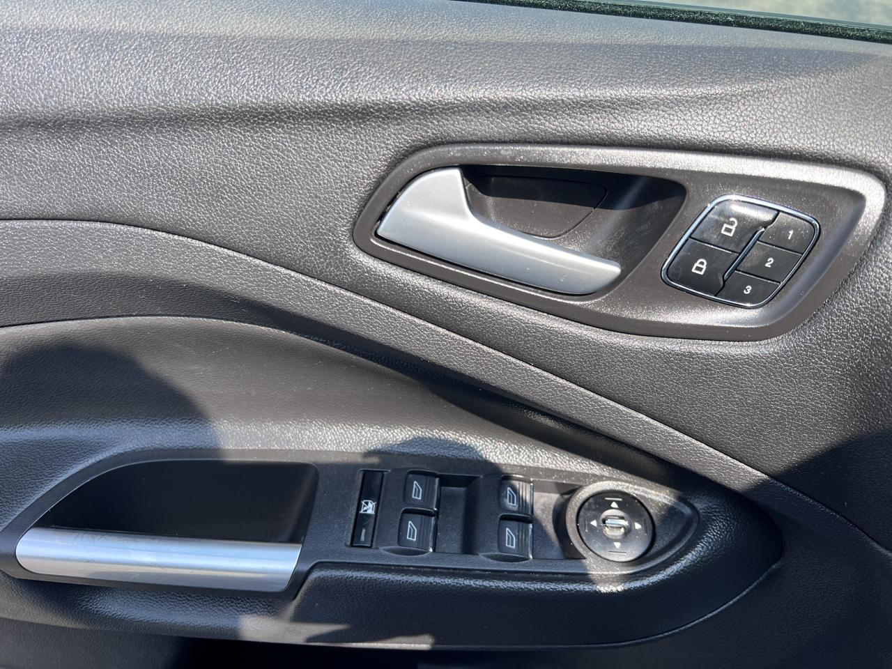 Ford Escape 4WD 4dr Titanium 2013