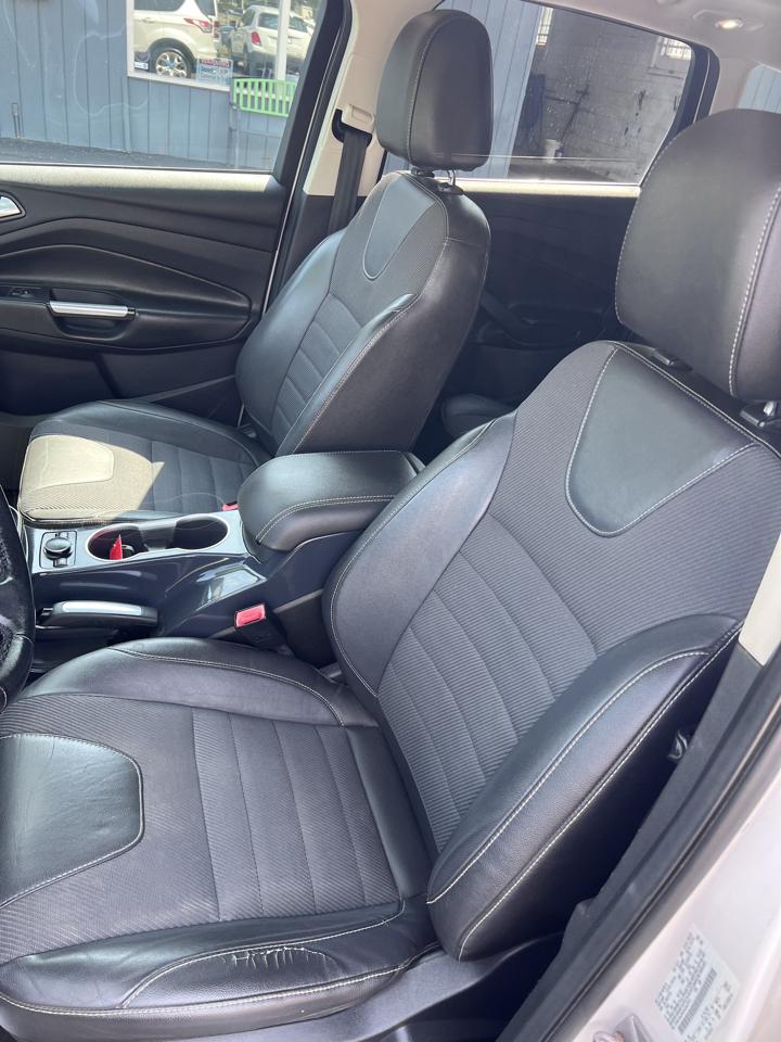 Ford Escape 4WD 4dr Titanium 2013
