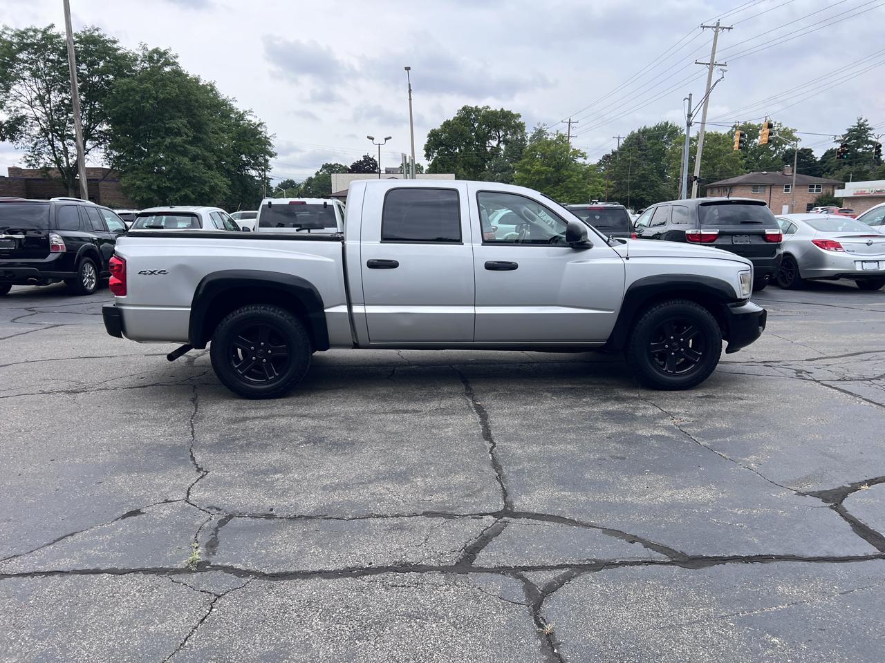 Dodge Dakota 4WD Crew Cab Bighorn/Lonestar 2009