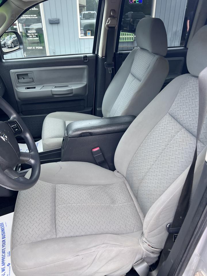 Dodge Dakota 4WD Crew Cab Bighorn/Lonestar 2009