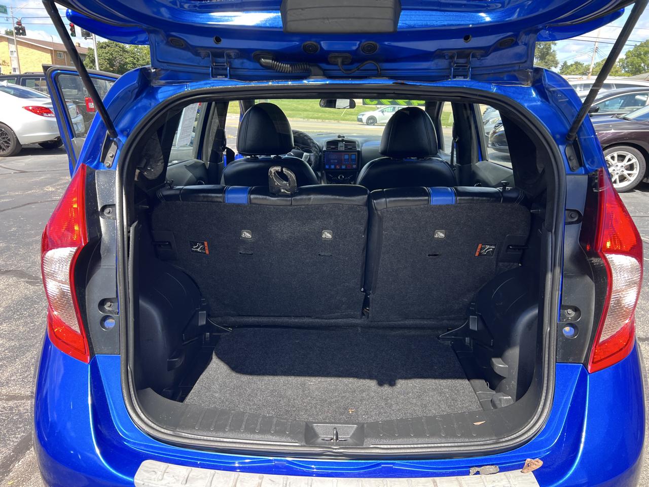 Nissan Versa Note 5dr HB CVT 1.6 SV 2015