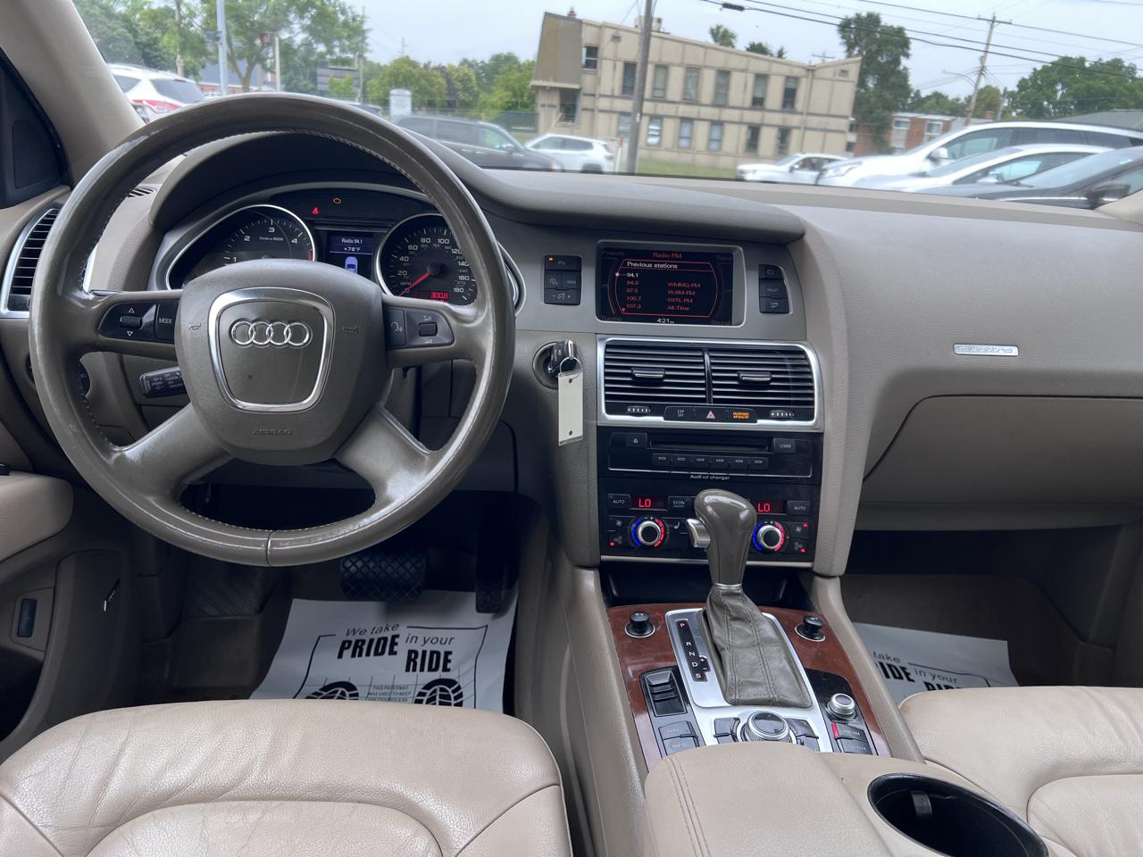 Audi Q7 quattro 4dr 3.0L TDI Premium 2009