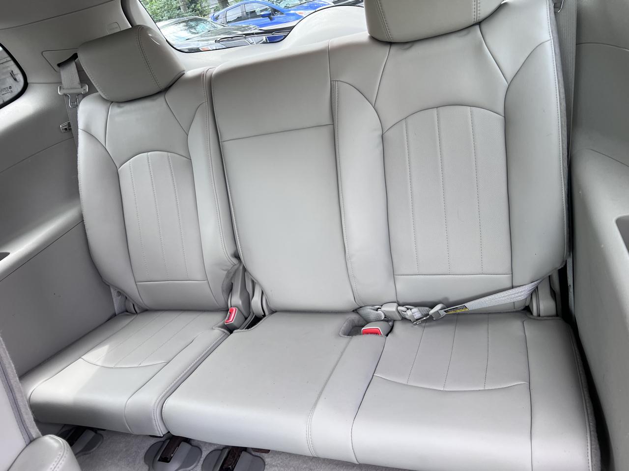 Buick Enclave AWD 4dr CXL 2008