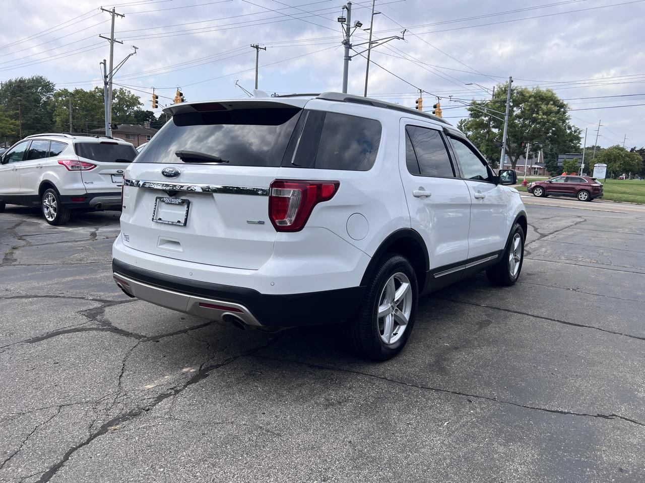 Ford Explorer 4WD 4dr XLT 2016