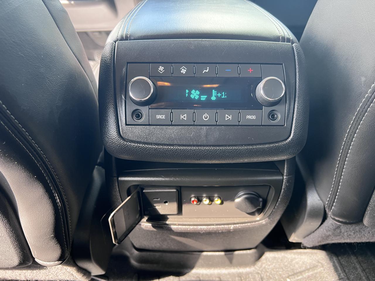 Chevrolet Traverse FWD 4dr LTZ 2013