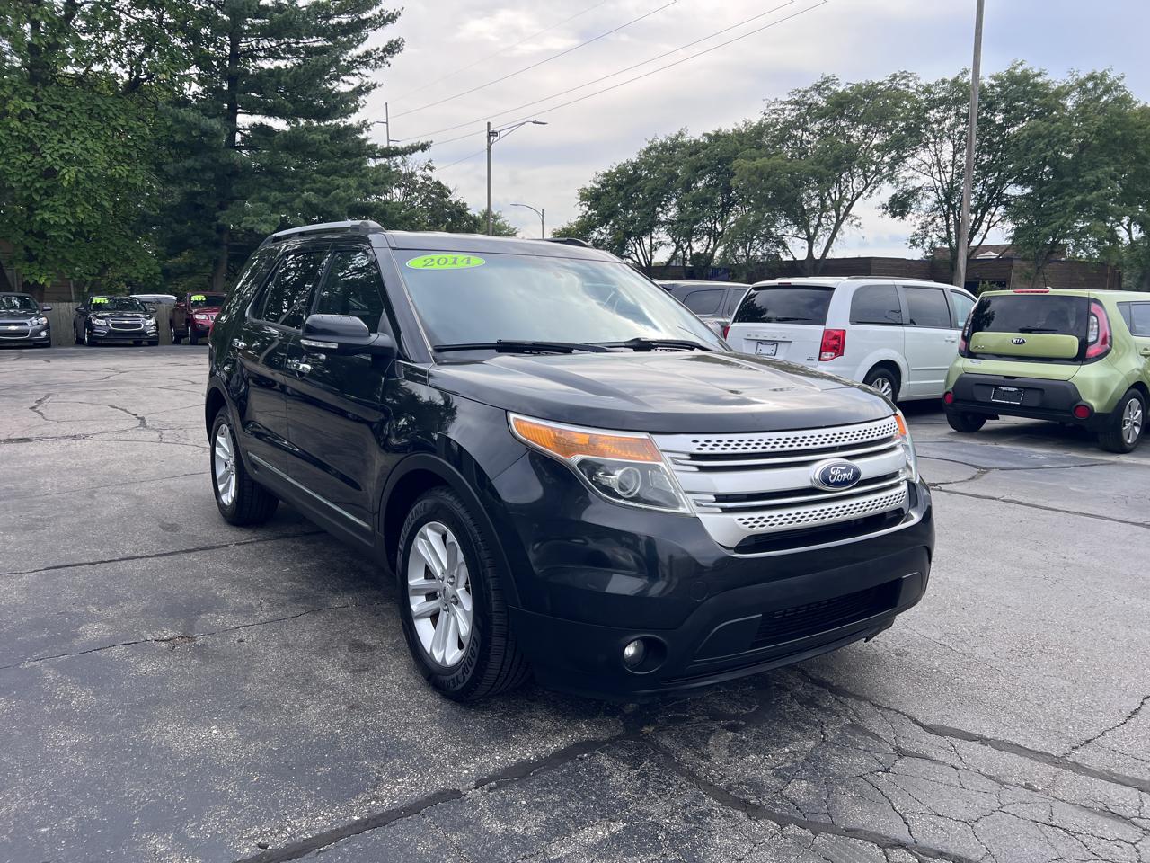 Ford Explorer FWD 4dr XLT 2014