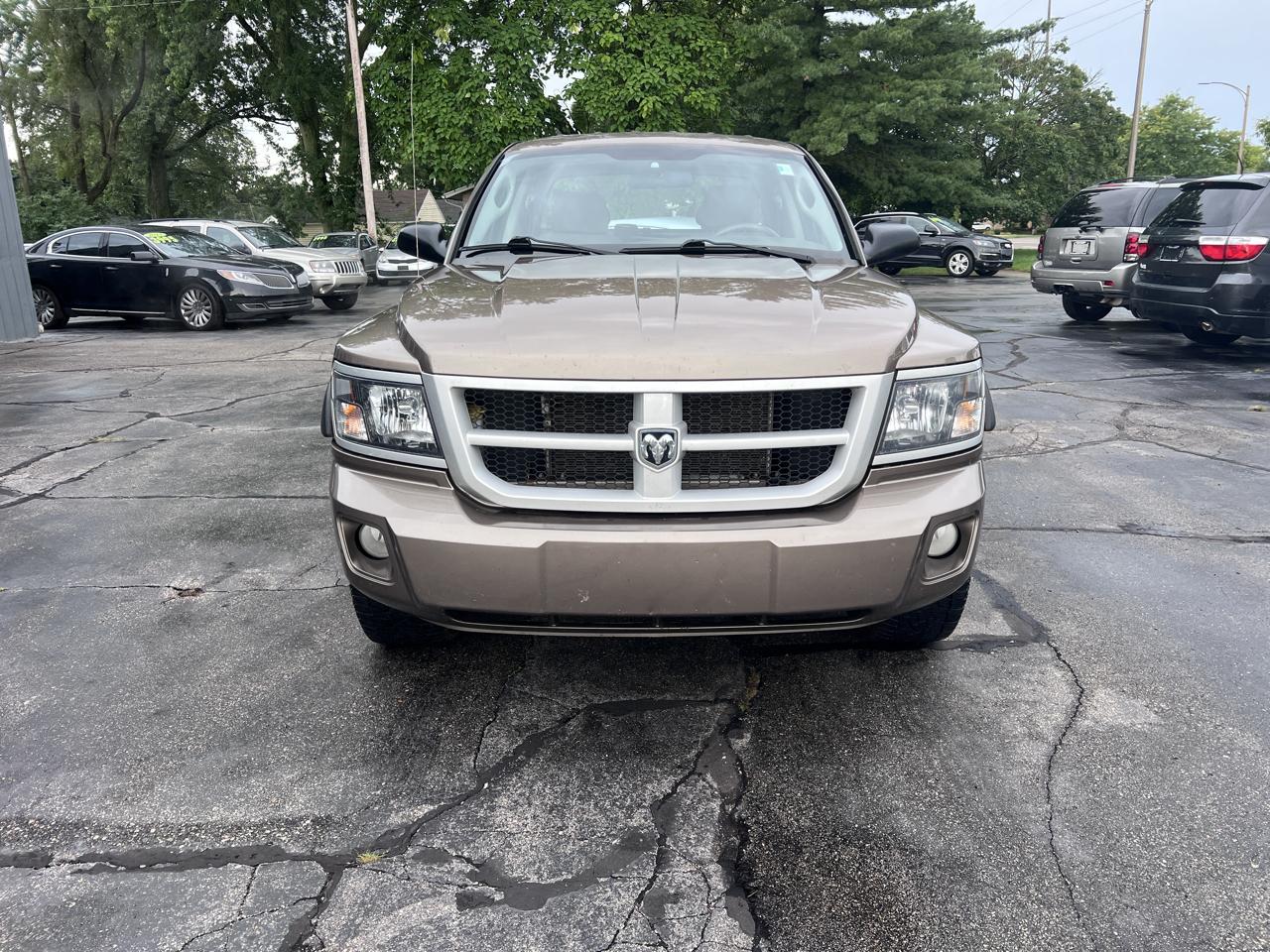 Dodge Dakota 4WD Crew Cab Bighorn/Lonestar 2010