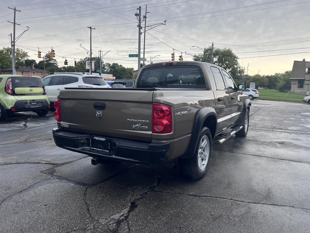 Dodge Dakota 4WD Crew Cab Bighorn/Lonestar 2010