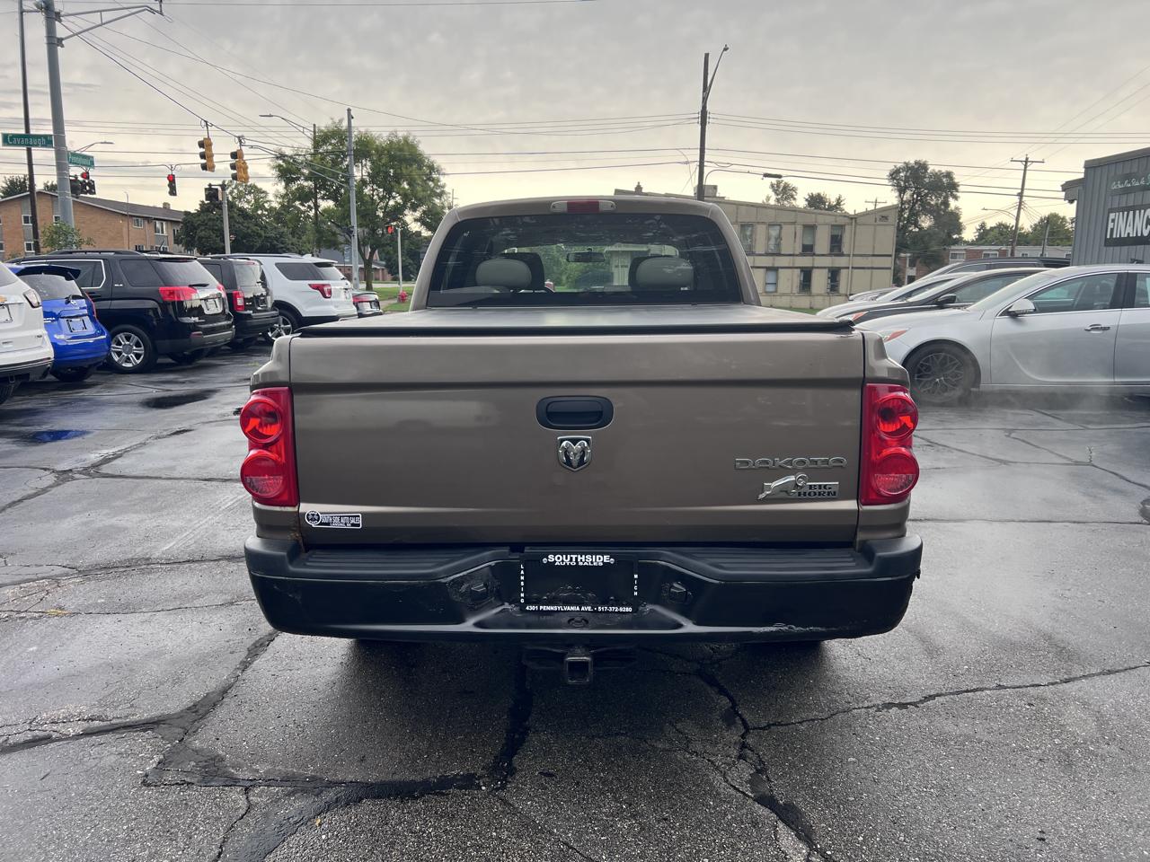 Dodge Dakota 4WD Crew Cab Bighorn/Lonestar 2010
