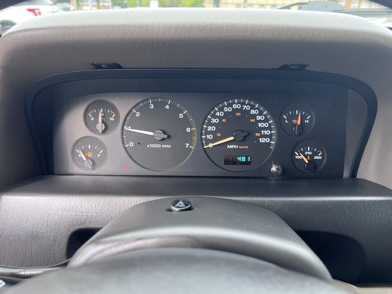 Jeep Grand Cherokee 4dr Laredo 4WD 2004