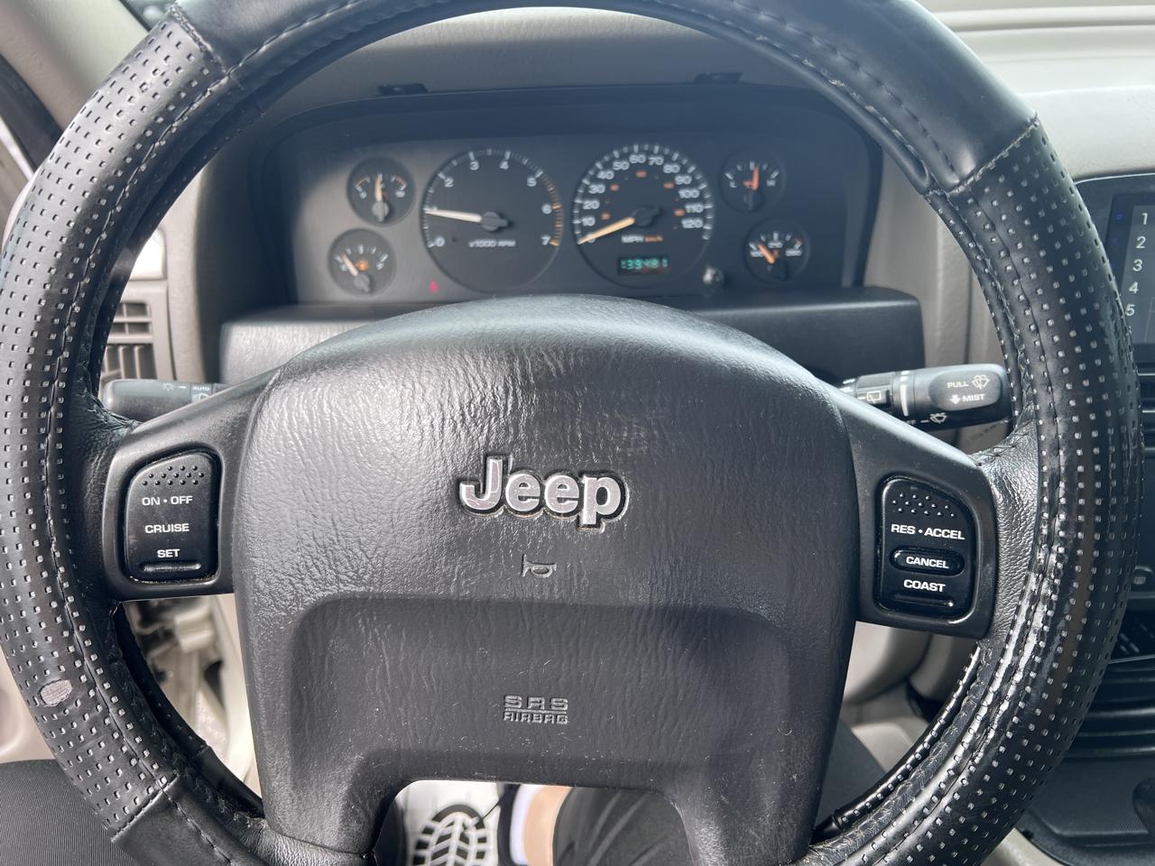 Jeep Grand Cherokee 4dr Laredo 4WD 2004