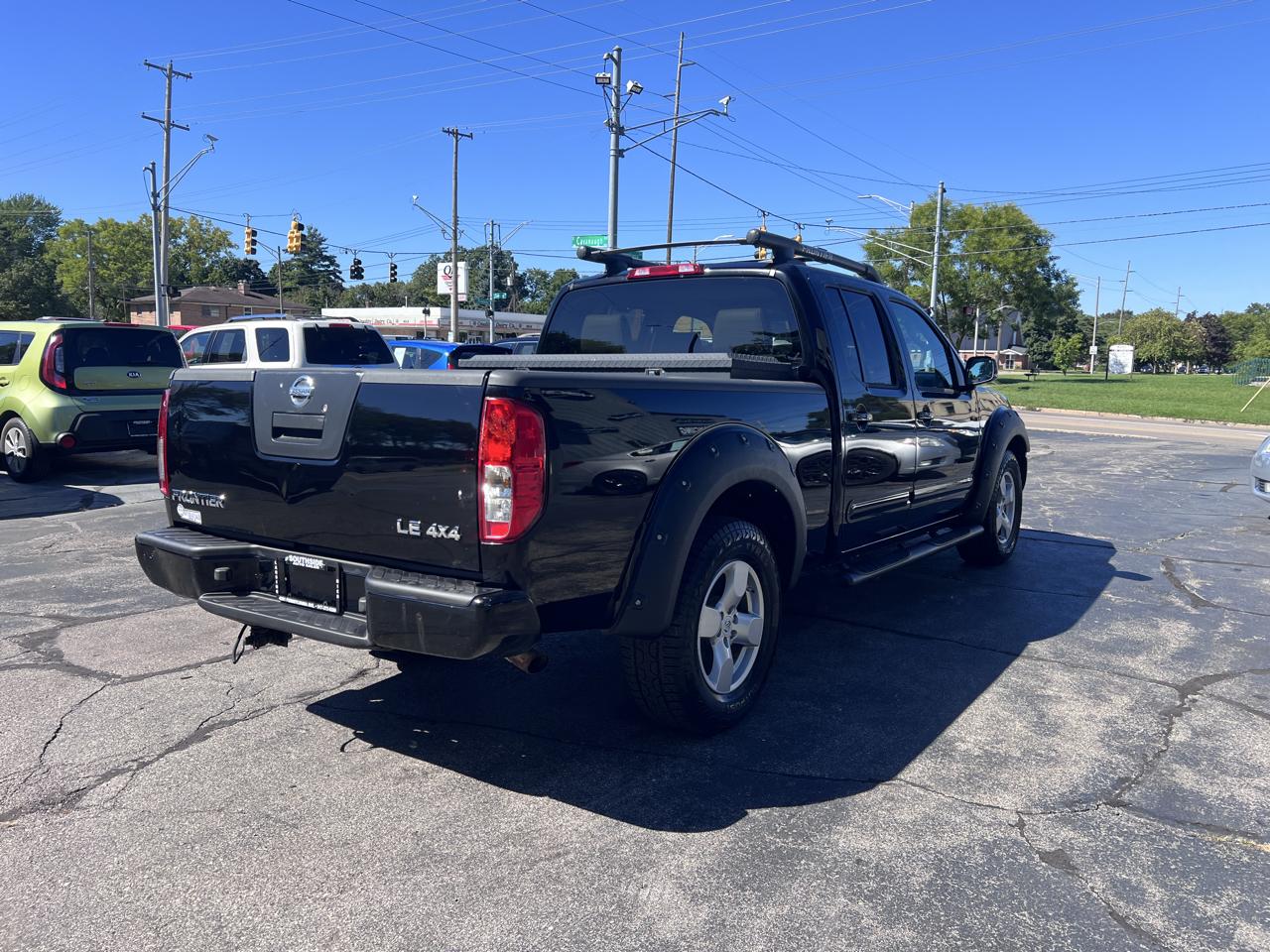 Nissan Frontier 4WD Crew Cab LWB Auto LE 2007