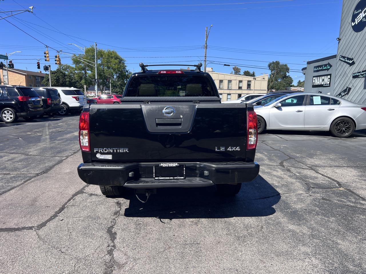 Nissan Frontier 4WD Crew Cab LWB Auto LE 2007