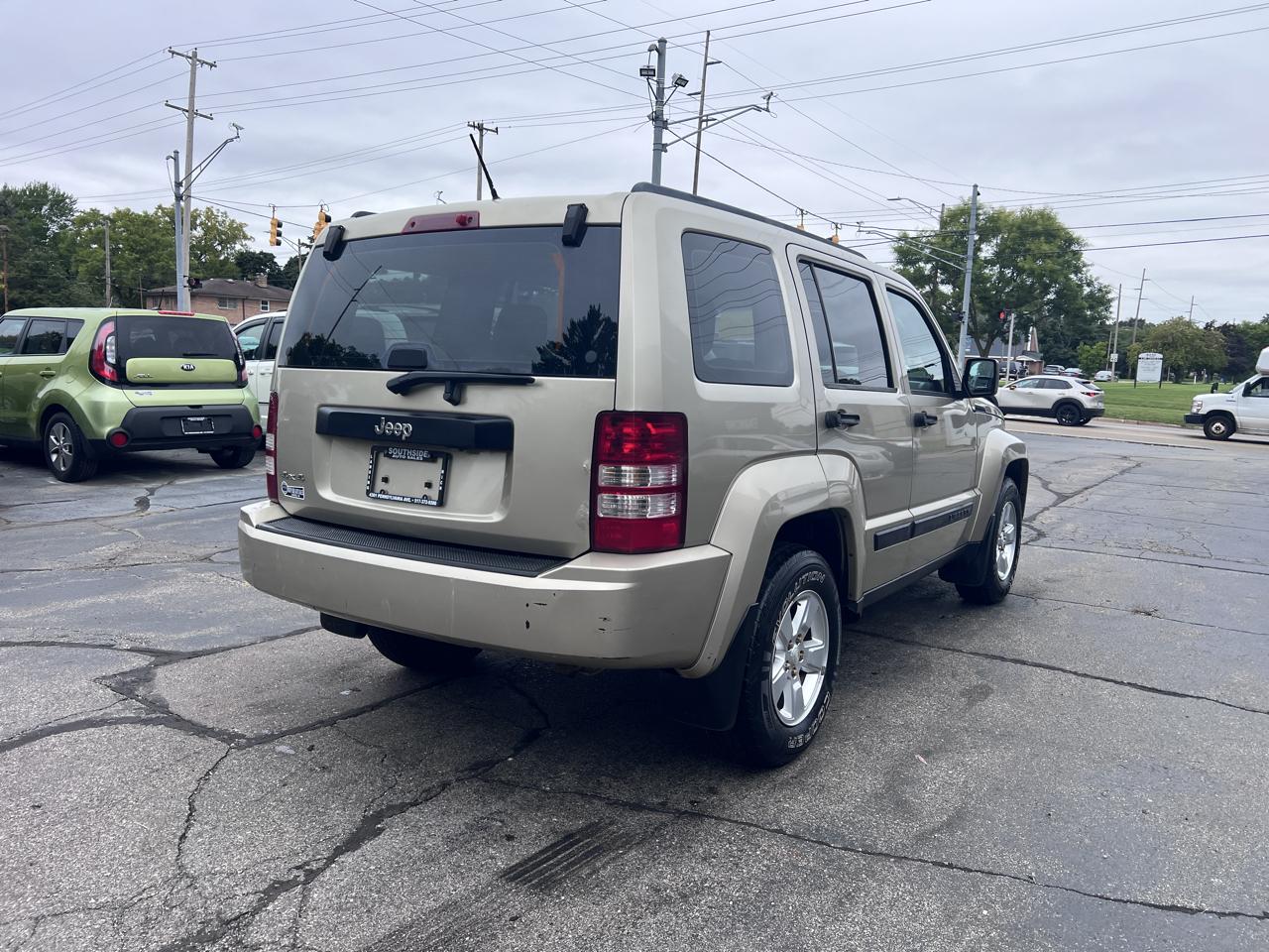 Jeep Liberty 4WD 4dr Sport 2010