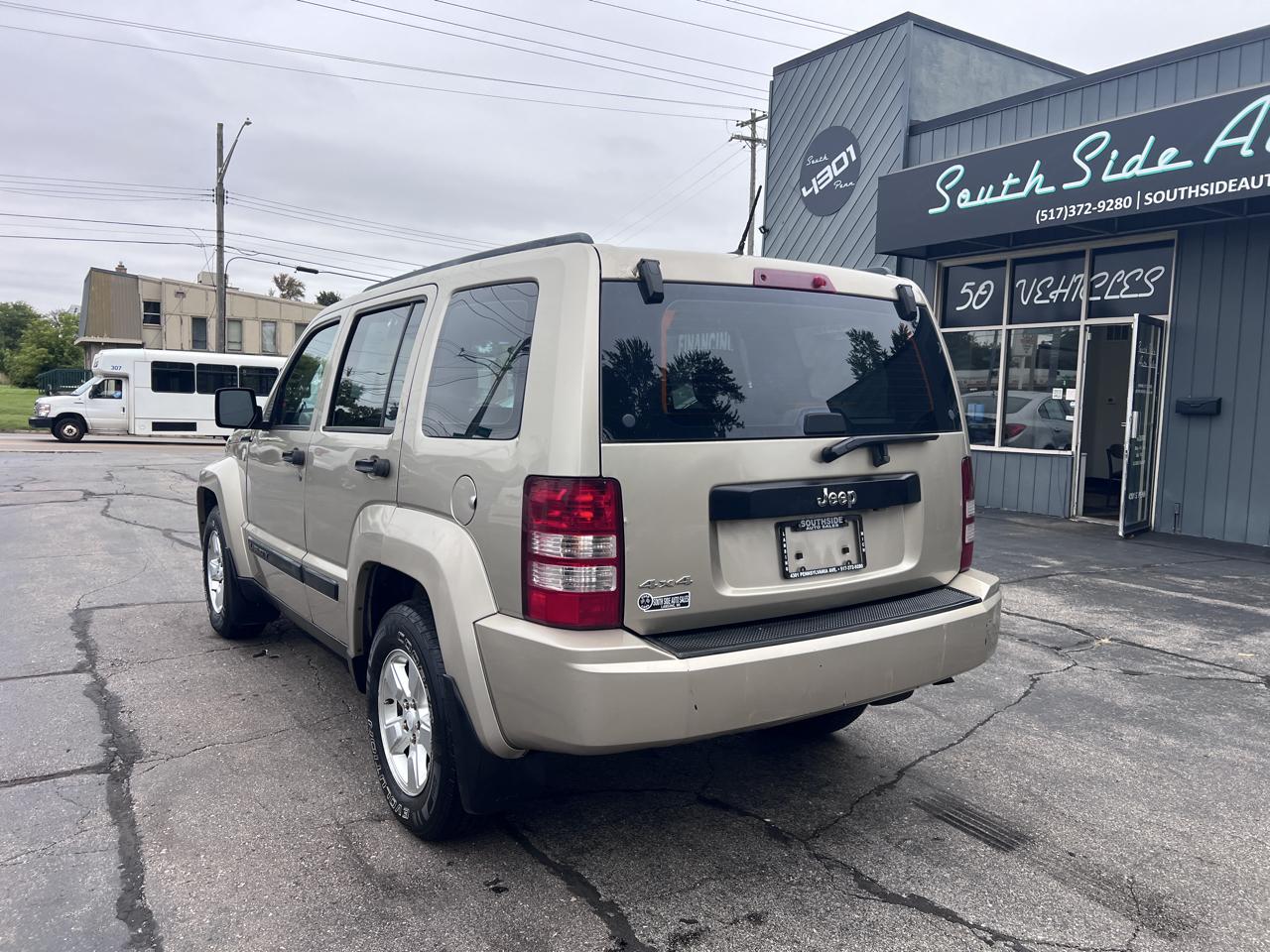 Jeep Liberty 4WD 4dr Sport 2010