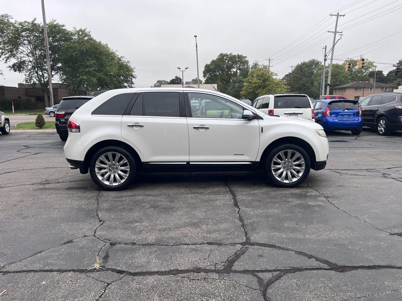Lincoln MKX AWD 4dr 2012