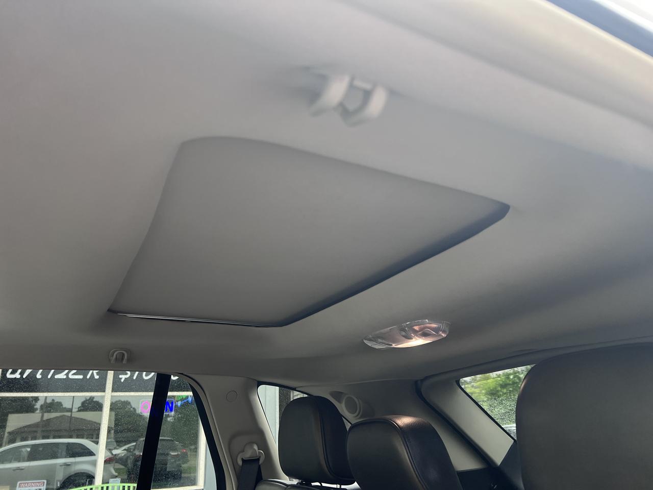 Lincoln MKX AWD 4dr 2012