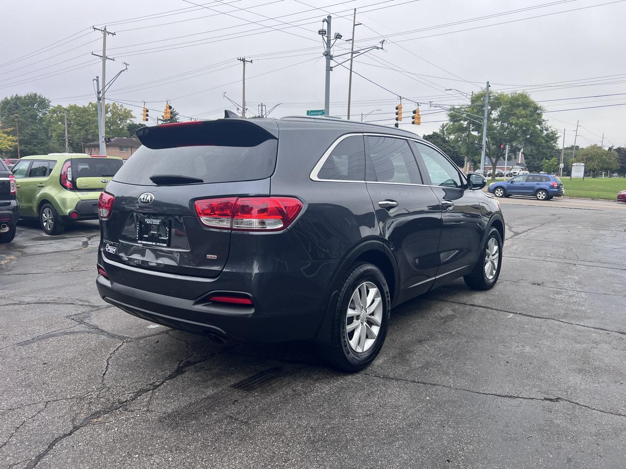 Kia Sorento FWD 4dr 2.4L LX 2016